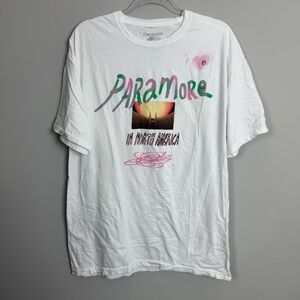 PARAMORE | North American Tour White Graphic Band T-Shirt Unisex Size Large